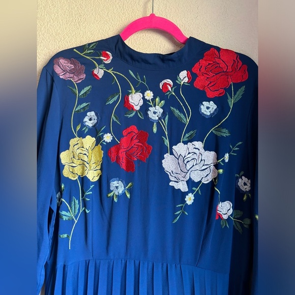 ASOS Navy Floral Embroidered High Neck Pleated Long Sleeve Midi Skater Dress 14 - Picture 7 of 10